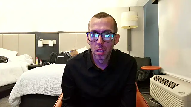 smokenstrokex online show from October 6, 2025, 3:15 am