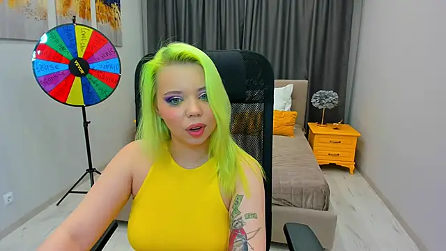 EnergyBunny 1 online show from February 4, 2025, 11:38 pm