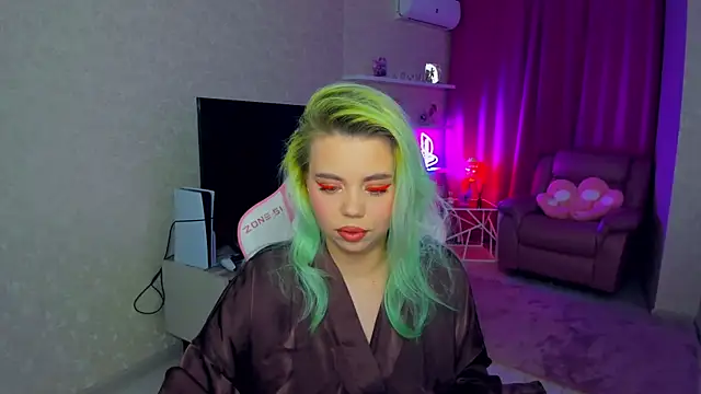 EnergyBunny 1 online show from November 12, 2025, 5:13 pm