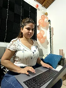 nurse becky online show from December 1, 2025, 11:10 pm