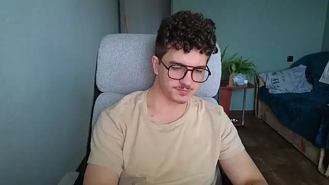 Remy Miles online show from October 31, 2025, 7:20 am