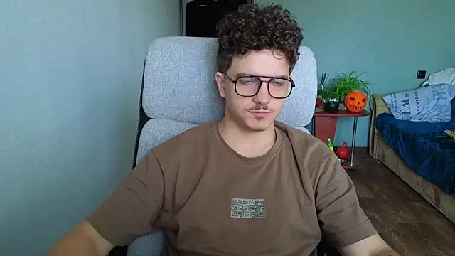 Remy Miles online show from November 18, 2025, 9:58 am