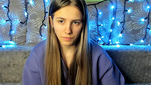 MaggieCake online show from December 15, 2024, 12:40 am