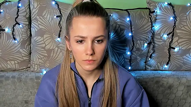 MaggieCake online show from January 10, 2025, 5:58 am