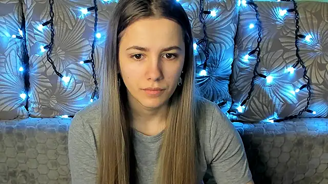 MaggieCake online show from February 27, 2025, 5:45 am