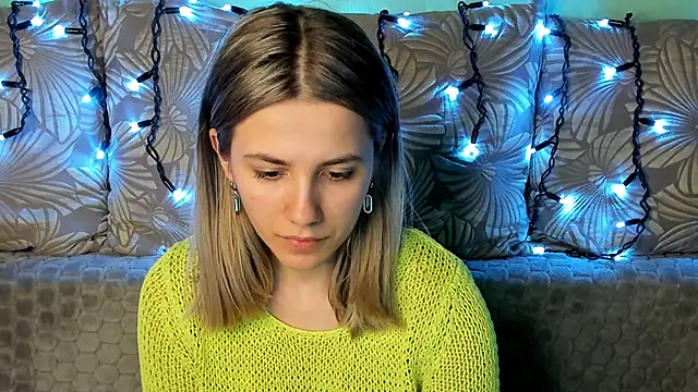 MaggieCake online show from March 16, 2025, 1:49 am