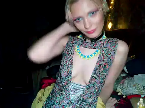 WildMissNiks online show from December 23, 2024, 1:45 pm