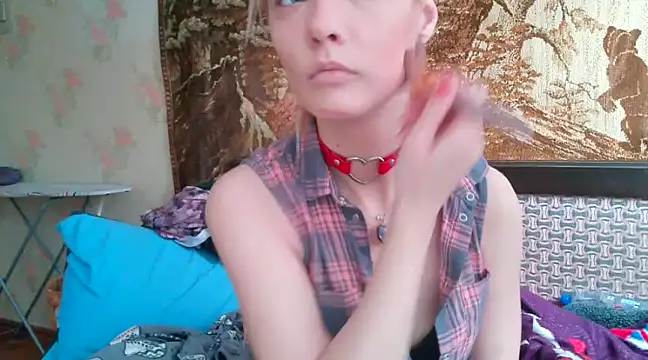 WildMissNiks online show from February 20, 2025, 7:55 am