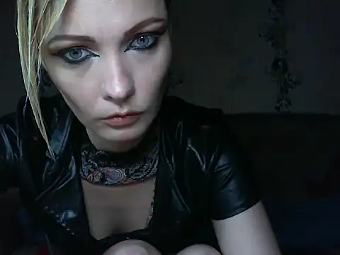 WildMissNiks online show from June 29, 2026, 7:03 am