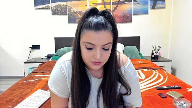 adelline online show from January 16, 2025, 12:55 am