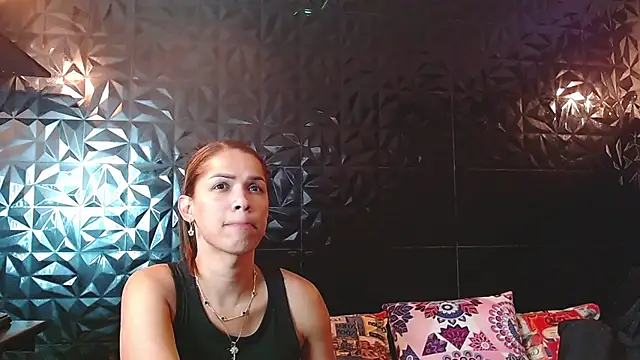 PINK  LOLA1 online show from February 11, 2026, 12:37 am