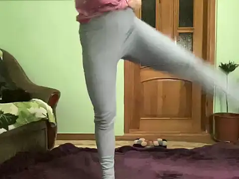 AngelTough20 online show from November 28, 2025, 11:29 pm