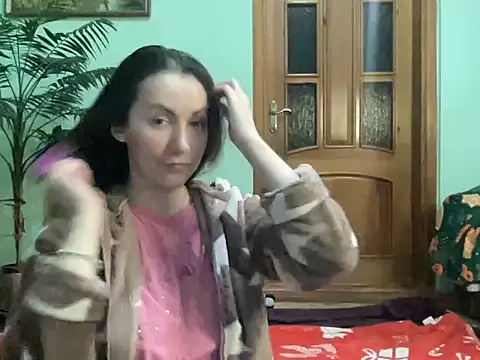 Snapshot of AngelTough20 chatting on March 10, 2026, 10:37 pm AngelTough20 online show from March 10, 2026, 10:37 pm