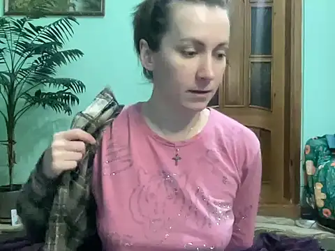 Snapshot of AngelTough20 chatting on April 10, 2026, 11:31 pm AngelTough20 online show from April 10, 2026, 11:31 pm