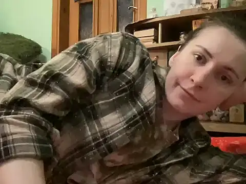 Snapshot of AngelTough20 chatting on May 18, 2026, 12:07 am AngelTough20 online show from May 18, 2026, 12:07 am