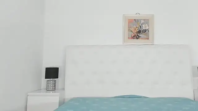 purefantasy online show from September 19, 2025, 5:20 am