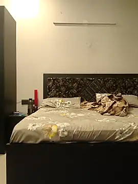 Harmanboy03 online show from April 13, 2026, 3:34 am