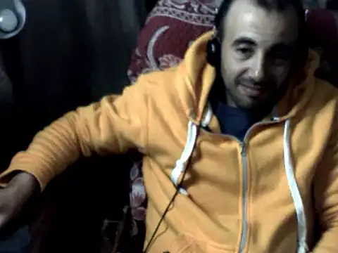 Snapshot of big_heart chatting on January 1, 2025, 9:52 pm big heart online show from January 1, 2025, 9:52 pm