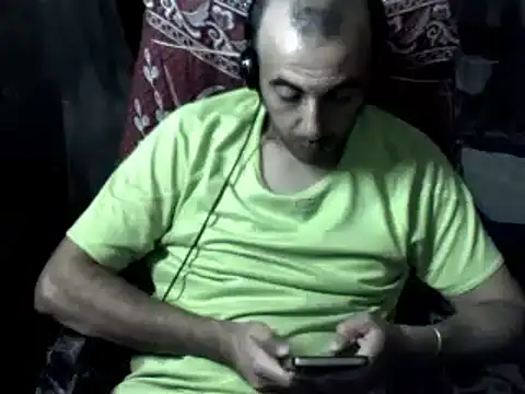 Snapshot of big_heart chatting on October 25, 2025, 10:04 pm big heart online show from October 25, 2025, 10:04 pm