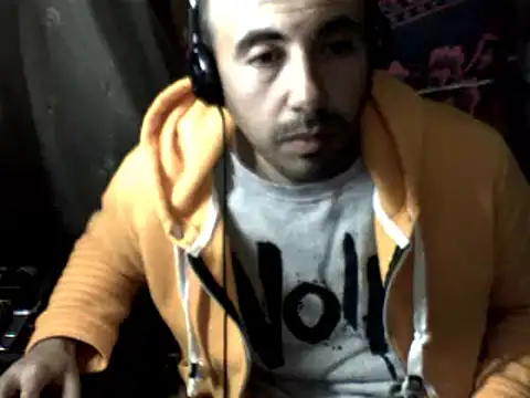 Snapshot of big_heart chatting on March 29, 2026, 3:45 pm big heart online show from March 29, 2026, 3:45 pm