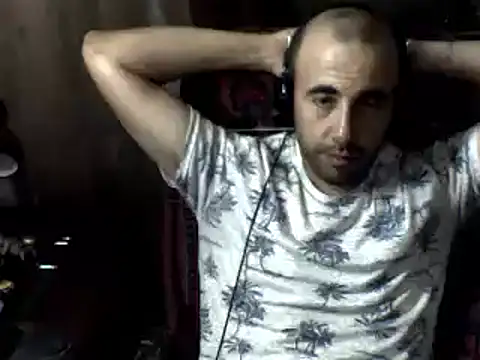 Snapshot of big_heart chatting on July 4, 2026, 2:56 pm big heart online show from July 4, 2026, 2:56 pm