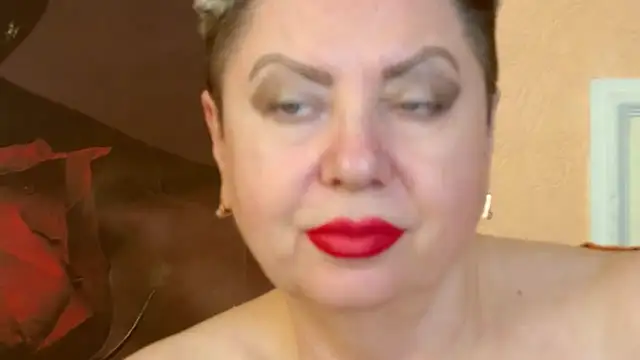 Snapshot of LadyPosh chatting on December 14, 2024, 3:29 am LadyPosh online show from December 14, 2024, 3:29 am