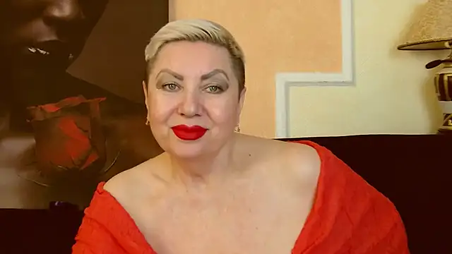 Snapshot of LadyPosh chatting on January 22, 2025, 1:20 am LadyPosh online show from January 22, 2025, 1:20 am