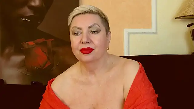 Snapshot of LadyPosh chatting on January 22, 2025, 4:23 am LadyPosh online show from January 22, 2025, 4:23 am