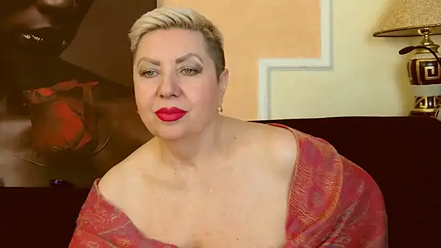 Snapshot of LadyPosh chatting on January 22, 2025, 10:15 pm LadyPosh online show from January 22, 2025, 10:15 pm