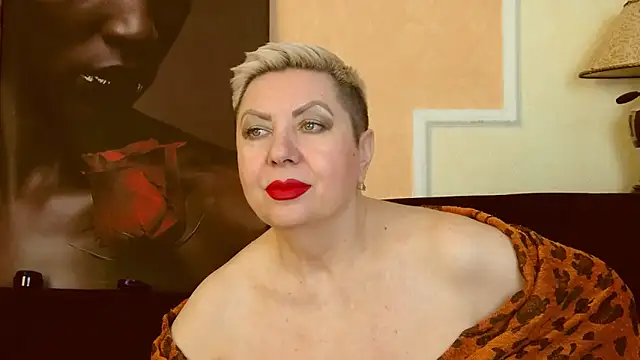 Snapshot of LadyPosh chatting on January 23, 2025, 10:01 pm LadyPosh online show from January 23, 2025, 10:01 pm