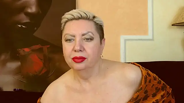 Snapshot of LadyPosh chatting on January 31, 2025, 5:30 am LadyPosh online show from January 31, 2025, 5:30 am