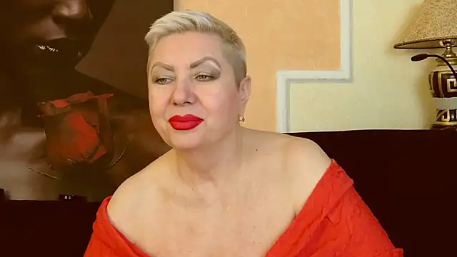 Snapshot of LadyPosh chatting on February 11, 2025, 10:07 pm LadyPosh online show from February 11, 2025, 10:07 pm