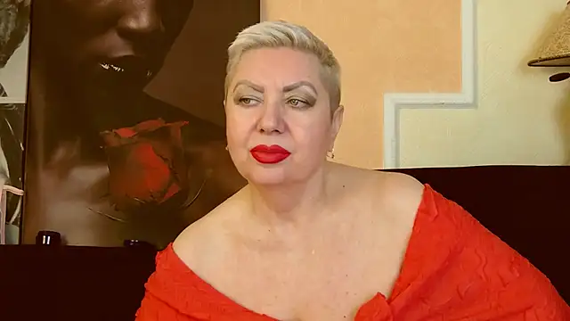 Snapshot of LadyPosh chatting on February 12, 2025, 4:54 am LadyPosh online show from February 12, 2025, 4:54 am