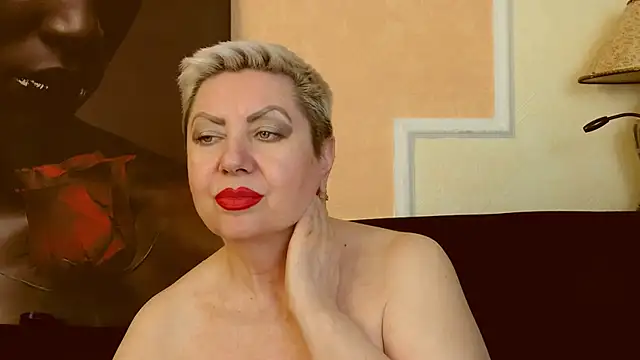 Snapshot of LadyPosh chatting on March 7, 2025, 4:46 am LadyPosh online show from March 7, 2025, 4:46 am