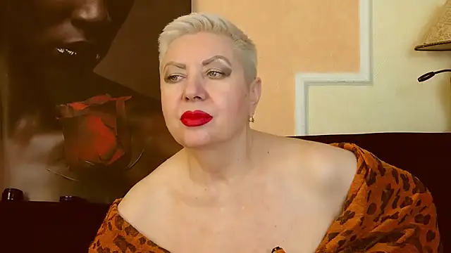 Snapshot of LadyPosh chatting on March 15, 2025, 1:19 am LadyPosh online show from March 15, 2025, 1:19 am