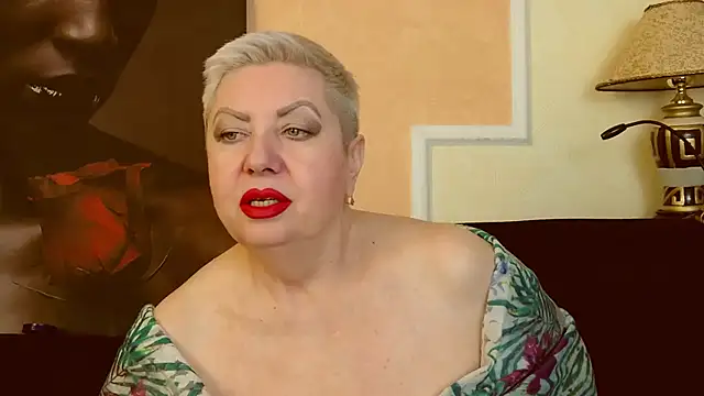 Snapshot of LadyPosh chatting on March 19, 2025, 9:48 pm LadyPosh online show from March 19, 2025, 9:48 pm