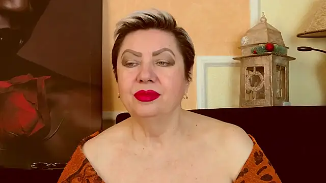 LadyPosh online show from April 14, 2026, 11:11 pm