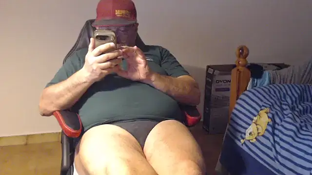 Snapshot of fraboys chatting on March 4, 2026, 8:53 am fraboys online show from March 4, 2026, 8:53 am