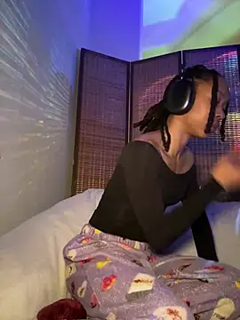 Snapshot of thebrattygoddess chatting on January 16, 2025, 10:53 am thebrattygoddess online show from January 16, 2025, 10:53 am