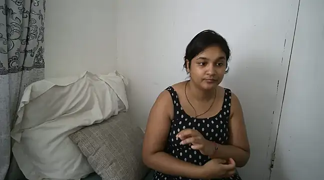 Indianbloom- online show from March 3, 2025, 9:11 am