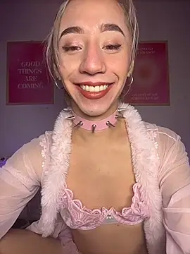 Snapshot of Littlebunny21 chatting on December 3, 2025, 11:25 pm Littlebunny21 online show from December 3, 2025, 11:25 pm