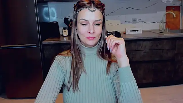 AlexiaDarren online show from February 12, 2025, 10:04 pm