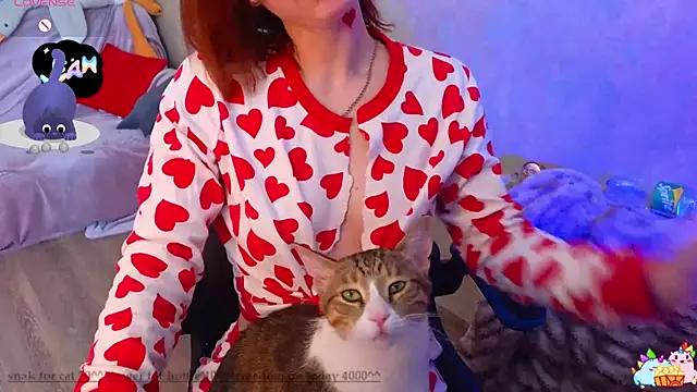 DanaMartina online show from February 9, 2025, 9:47 am