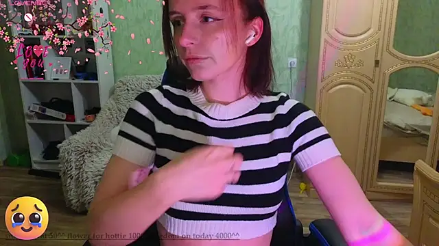 DanaMartina online show from February 25, 2025, 4:21 pm