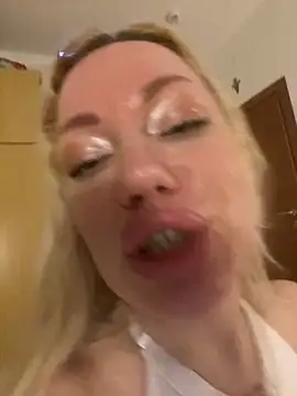 SofiaJoy online show from March 19, 2025, 10:42 pm