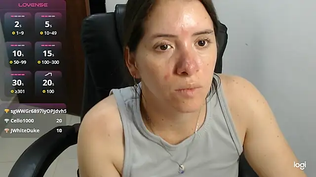 spicey latina online show from May 27, 2026, 1:57 am