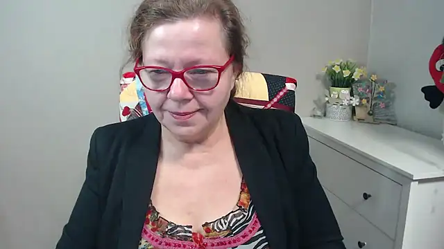 Adelewildx online show from February 3, 2025, 4:57 am