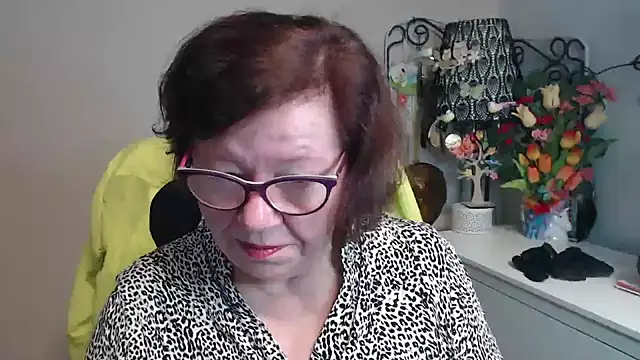 Adelewildx online show from March 31, 2026, 3:41 am