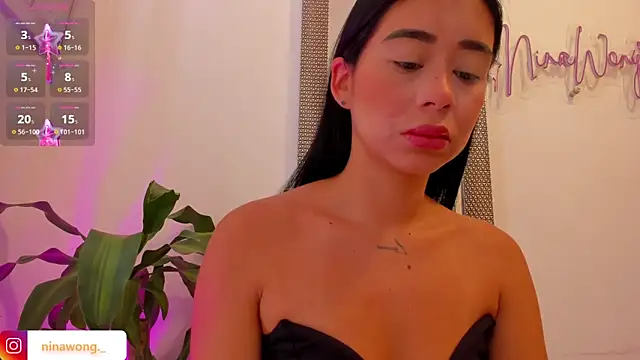 NinaWong online show from April 13, 2026, 2:44 pm