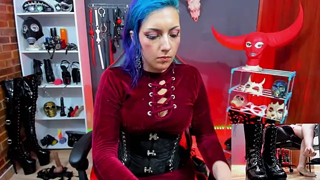 Snapshot of Mistress_Yelena chatting on May 22, 2026, 9:20 pm Mistress Yelena online show from May 22, 2026, 9:20 pm